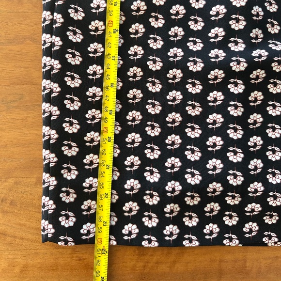 Jcrew Floral Elastic Waist Skirt with Pockets - Petite XS - Picture 7 of 10